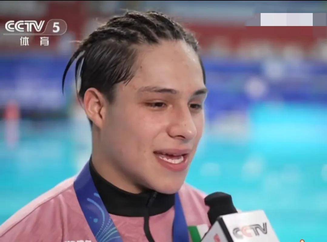 FB体育平台-巴拿马选手在跳水比赛中表现出色