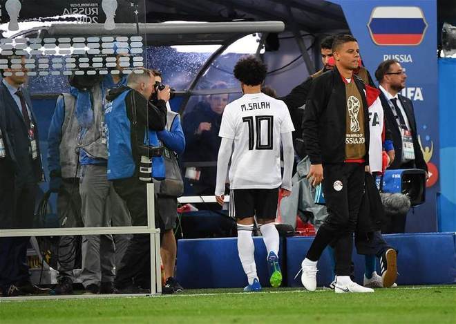 FB体育官网-冰岛队力克对手，欧锦赛冠军梦将继续