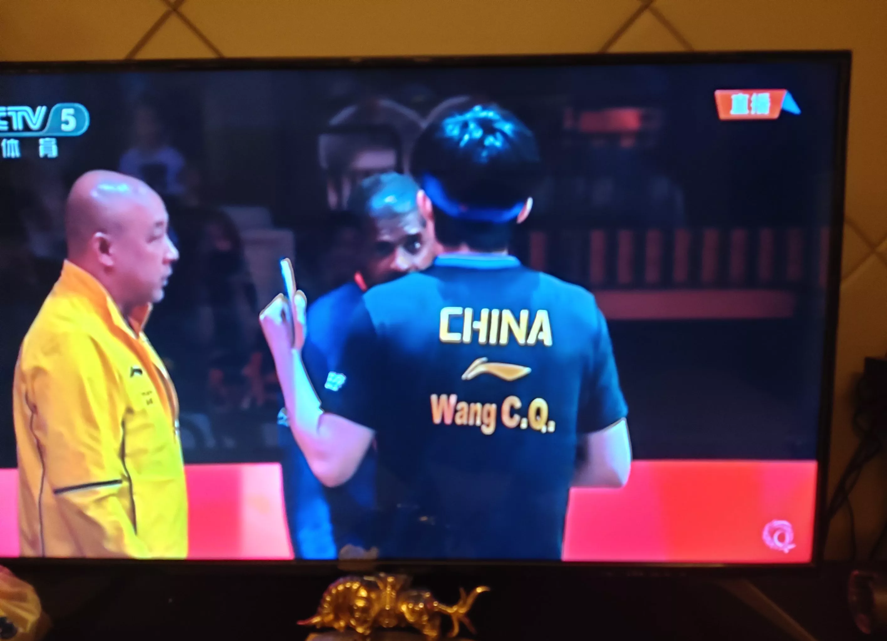 FB体育官网-球员表现出色赢得全场掌声