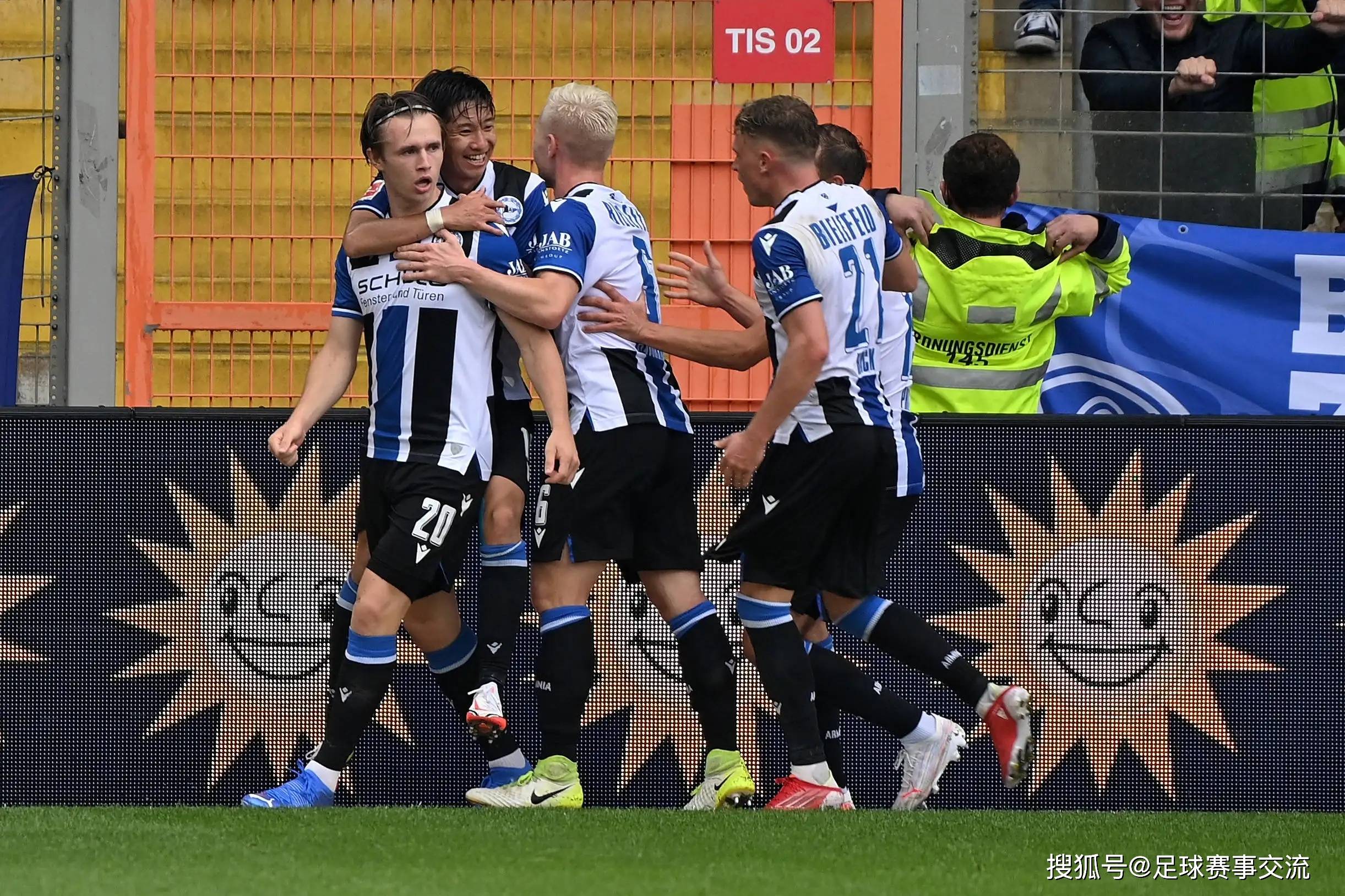 FB体育官方网站-斯图加特足球团实力逐渐增强